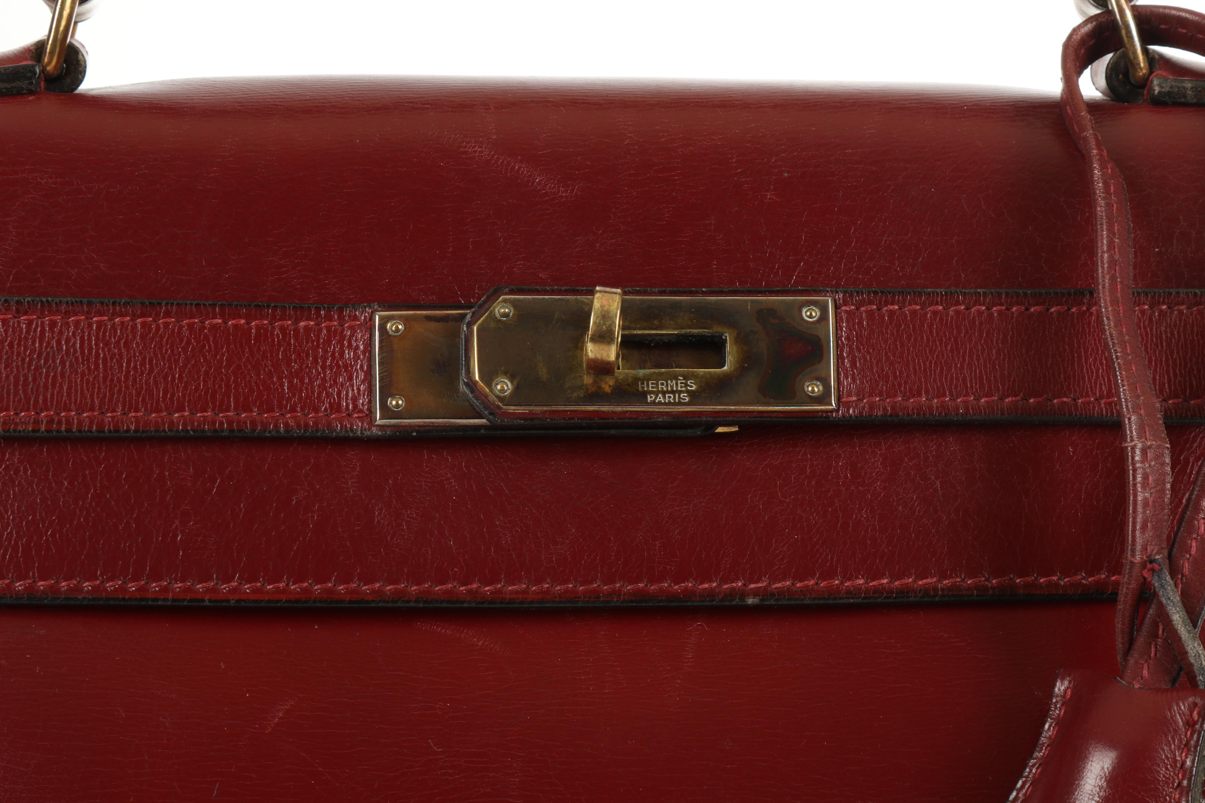 Hermès Vintage Rouge H Box Retourne Kelly 28 Gold Hardware, 1989 Available  For Immediate Sale At Sotheby's