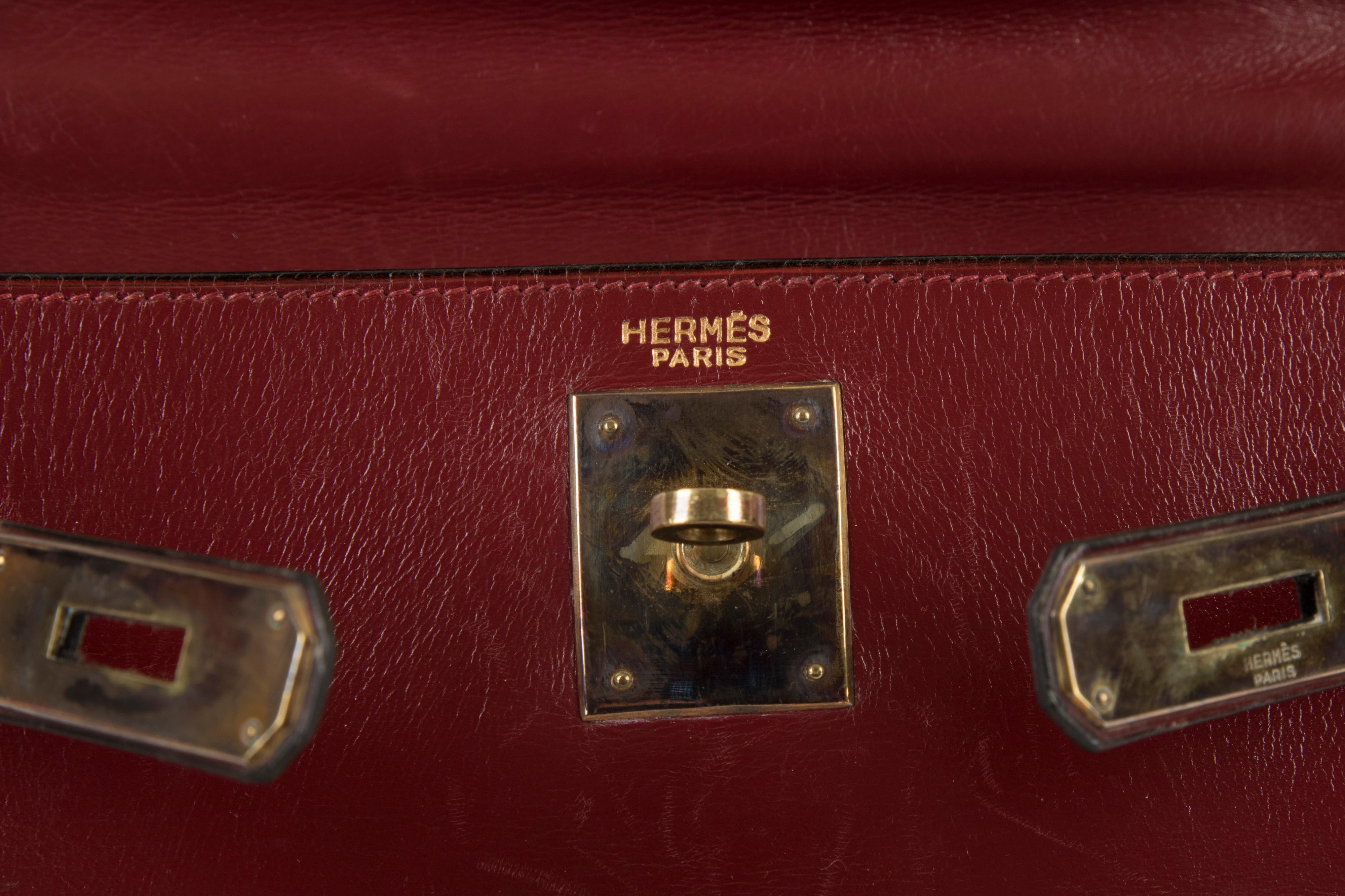 Hermès Vintage Rouge H Box Retourne Kelly 28 Gold Hardware, 1989 Available  For Immediate Sale At Sotheby's