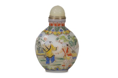 Lot 353 - A CHINESE ENAMELLED 'BOYS' GLASS SNUFF BOTTLE....