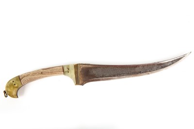 Lot 68 - An Indo-Persian pesh kabz dagger with 6 inch...