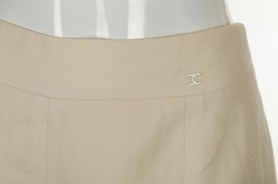 Lot 310 - Chanel Cream Blazer, Cruise 2000, wool and...