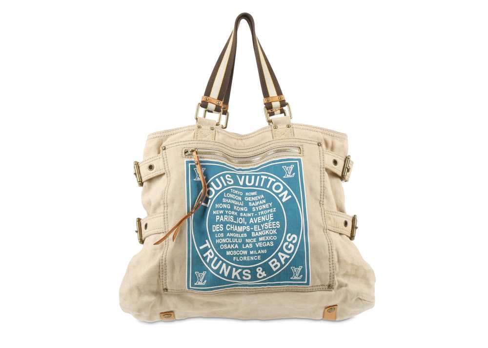 Sold at Auction: Louis Vuitton, Louis Vuitton shoulder bag Cabas