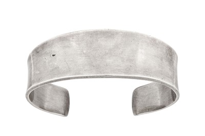 Lot 53 - A silver cuff, by Poul Hansen for Georg...