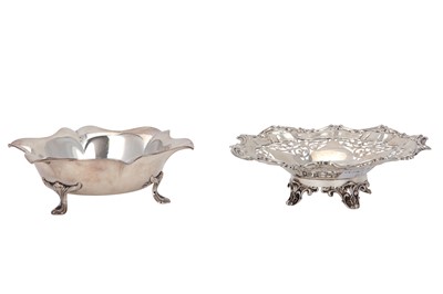 Lot 68 - Two George V sterling silver bowls, one...