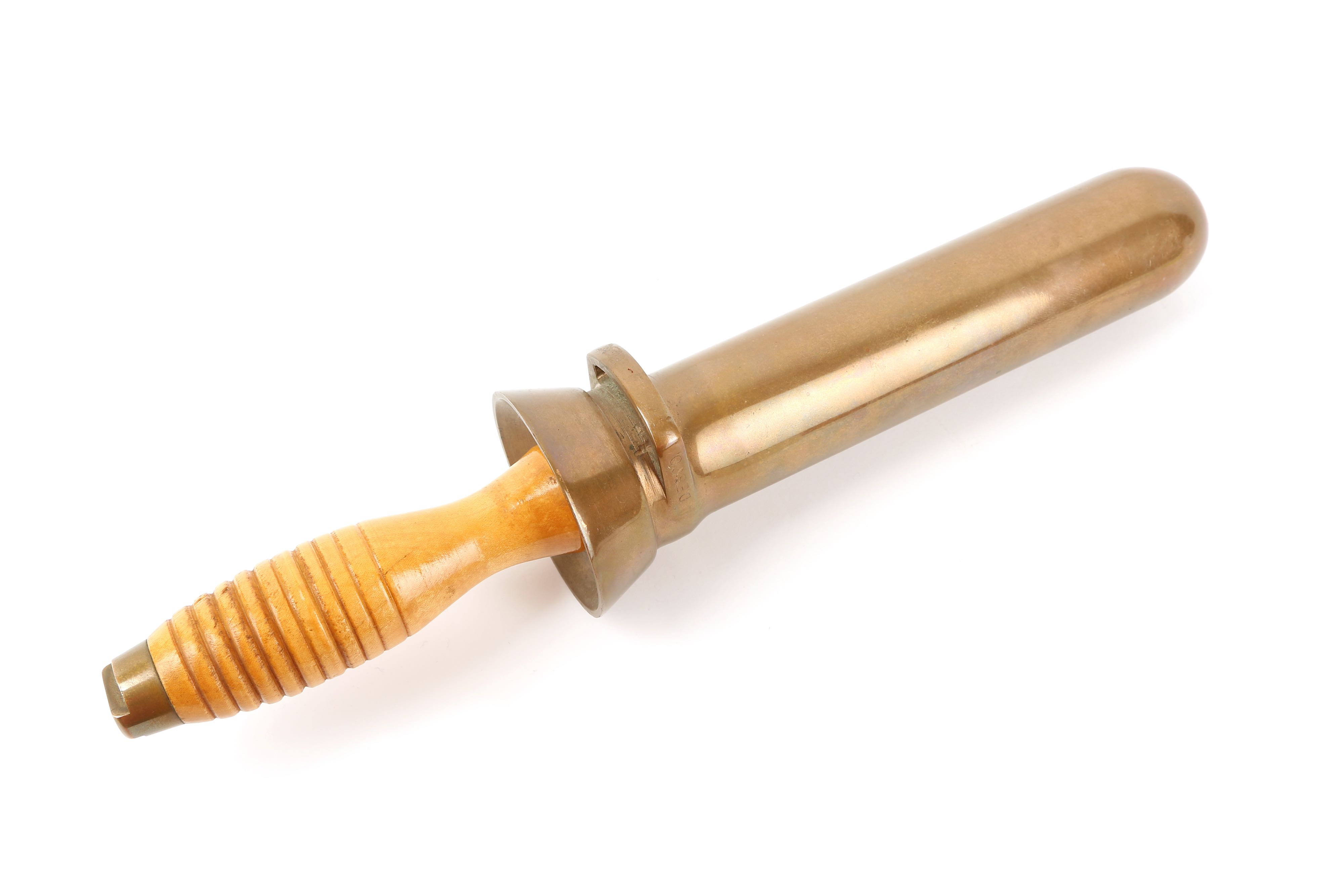 Lot 103 A WW1 to WW2 era US Navy diver's knife in