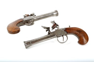 Lot 159 - A pair of French boxlock/flintlock blunderbuss...