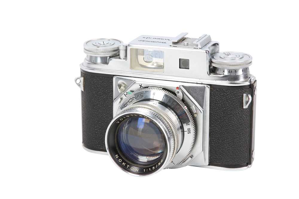 Lot 41 - A Voigtlander Prominent II Rangefinder Camera