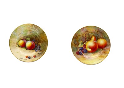 Lot 181 - A PAIR OF ROYAL WORCESTER FRUIT PAINTED PLATES,...