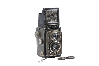 Lot 69 - A Rolleicord I 'Art Deco' TLR Camera Serial No...