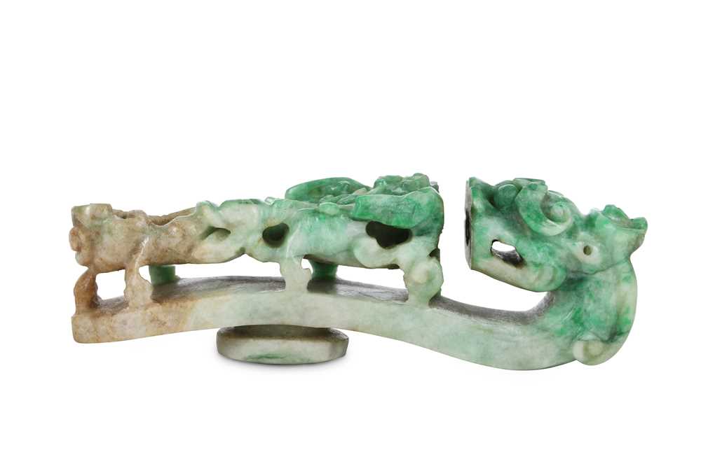 Lot 245 - A CHINESE JADEITE 'DRAGON' BELT HOOK. Qing...