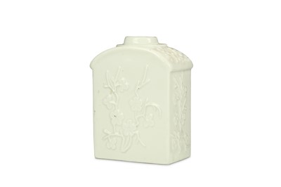 Lot 146a - A MEISSEN PORCELAIN TEA CANISTER, early 18th...