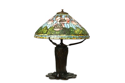 Lot 31 - A TIFFANY STYLE BRONZE TABLE LAMP. With a...