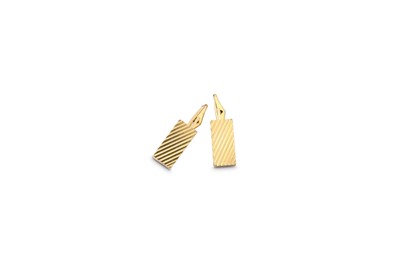 Lot 401A - A pair of 9ct gold gentleman's cufflinks,...