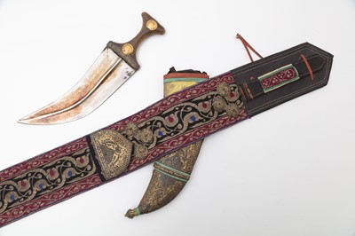 Lot 39 - A YEMENI JAMBIYA WITH ORIGINAL BELT. South...