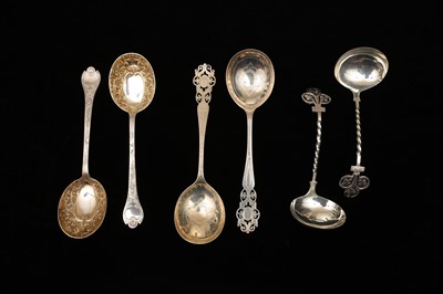 Lot 36 - A mixed group of sterling silver flatware...