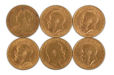 Lot 52 - Six full sovereigns dated: 1893, 1905, 1915,...