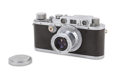 Lot 25 - A Leica IIIB Rangefinder Camera Serial No:...