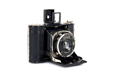 Lot 44 - A Nagel Vollenda No.48 Folding Camera Serial...