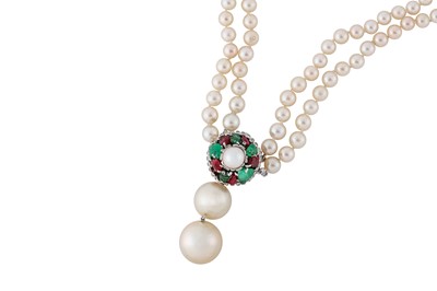 Lot 29 - A two-row cultured pearl necklace with a...