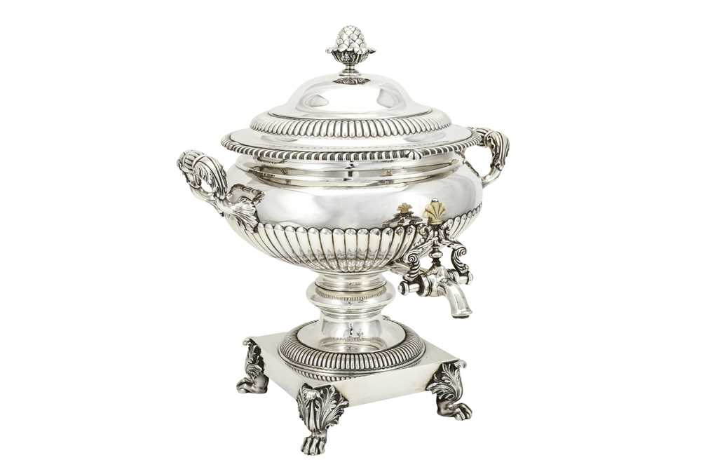 Lot 9 - A George III sterling silver tea urn, London 1817 by William Burwash