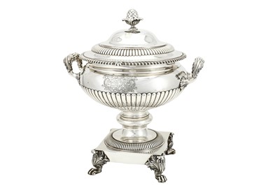 Lot 9 - A George III sterling silver tea urn, London 1817 by William Burwash