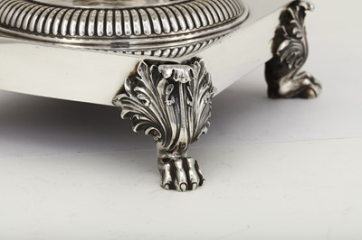 Lot 9 - A George III sterling silver tea urn, London 1817 by William Burwash