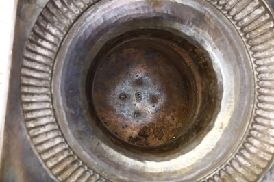 Lot 9 - A George III sterling silver tea urn, London 1817 by William Burwash