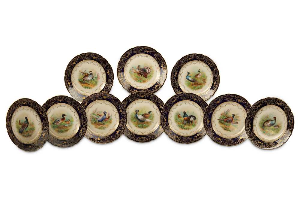 Lot 30 - A SET OF TEN DRESDEN PORCELAIN CABINET PLATES,...