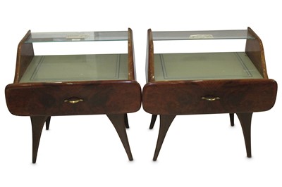 Lot 172 - Osvaldo Borsani - A pair of figured walnut...