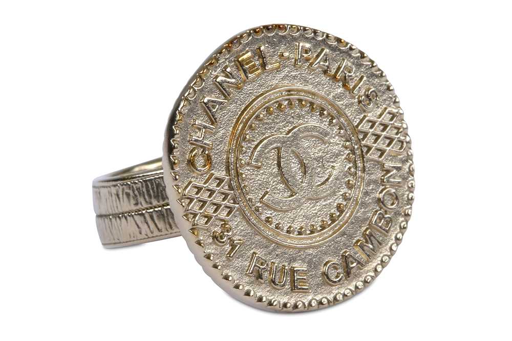 Lot 100 - Chanel 'Rue Cambon' Coin Ring, Autumn 2013,