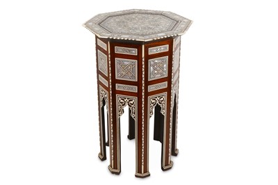 Lot 84 - AN OCTAGONAL OCCASIONAL TABLE Ottoman...