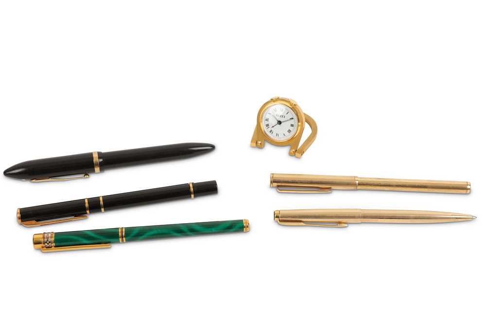Lot 660 - A Must de Cartier fountain pen, the green...