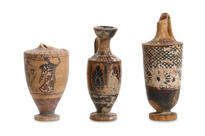 Lot 80 - THREE PAINTED TERRACOTTA LEKYTHOI Circa 5th –...