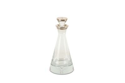 Lot 589 - A contemporary Krosno pyramid glass decanter...