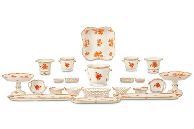 Lot 32 - A COLLECTION OF HEREND 'FORTUNA RUST' PATTERN...