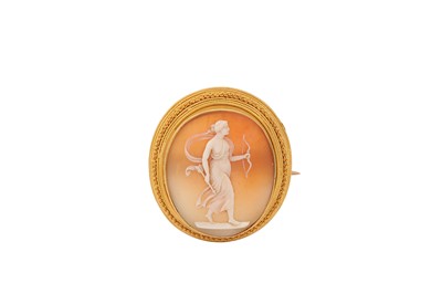 Lot 608 - A 19th century shell cameo brooch, the oval...