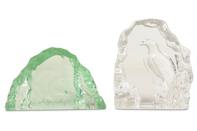 Lot 688 - A later 20th Century Kosta glass ice block...