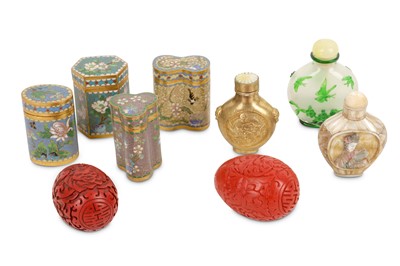 Lot 693 - Seven Chinese snuff bottles, includingfour...