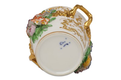 Lot 19 - A FRENCH JACOB PETIT PORCELAIN...