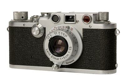 Lot 26 - A Leica IIIf Black Dial Rangefinder Camera...