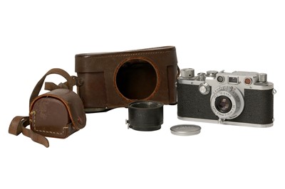 Lot 26 - A Leica IIIf Black Dial Rangefinder Camera...