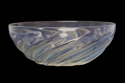Lot 61 - A RENÉ LALIQUE FROSTED AND POLISHED OPALESCENT...