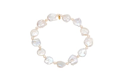 Lot 20 - A Keshi and freshwater cultured pearl necklace,...