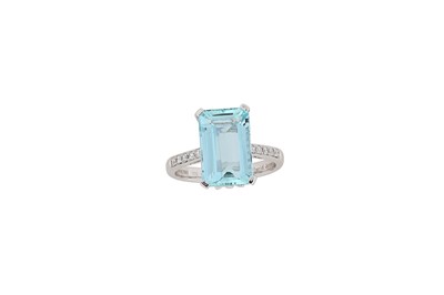 Lot 287 - An aquamarine and diamond ring The step-cut...