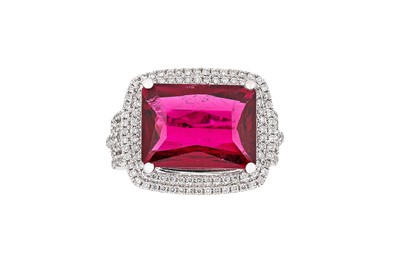 Lot 299 - A rubellite and diamond ring The...