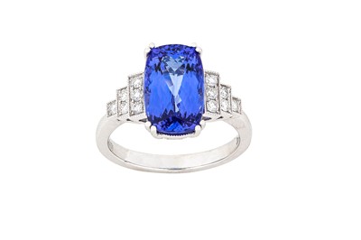 Lot 303 - A tanzanite and diamond ring The...