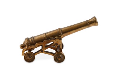 Lot 216 - A 19th century bronze miniature signal cannon,...
