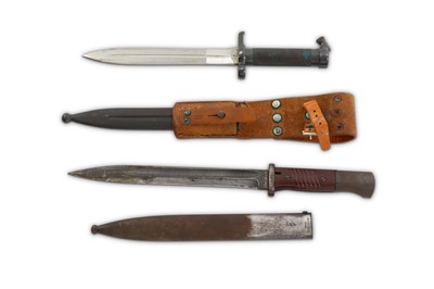 Lot 156 - A German WW2 Mauser K98 rifle knife bayonet...