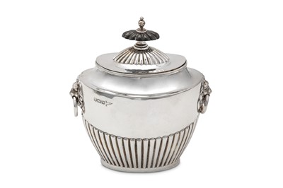 Lot 471 - An Edwardian sterling silver tea caddy,...