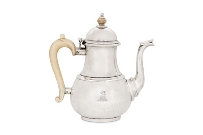 Lot 432 - A George V Britannia standard silver teapot,...
